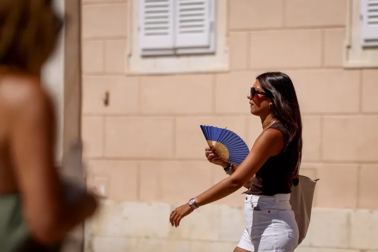 Pakleni dani pred nama: Hrvatsku udara toplinski val, evo koji dan će biti vrhunac