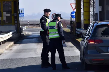 Policajci kod Karlovca ozlijedili mladića iz BiH: Napali ga na cesti pa izvrijeđali