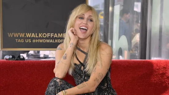 Miley Cyrus potpuno se slomila, jecala u suzama: Ali svi primijetili tko se nije pojavio!
