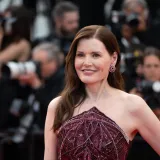Nevjerojatna Geena Davis osvojila Cannes u 70. godini: A da vidite tek kakva je bomba bila kao mlada