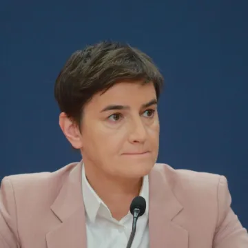 Brnabić uvjerena da Hrvati daju upute blokaderima: 'Upla&scaron;ili su se na&scaron;ih raketa'