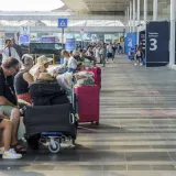 Drama na letu iznad Jadrana: Avion naglo promijenio smjer zbog prijenosnog punjača, putnici zbrinuti u Rimu