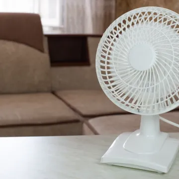 Za&scaron;to je spavanje uz upaljen ventilator lo&scaron;a ideja? U toj se navici skrivaju brojne opasnosti