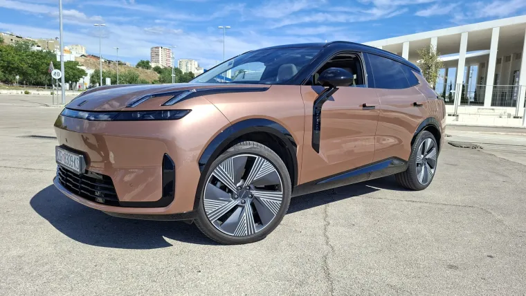 Ozbiljno dobar SUV! Vozili smo auto koji ima sve: Tehnologiju, snagu i 1100 km dometa
