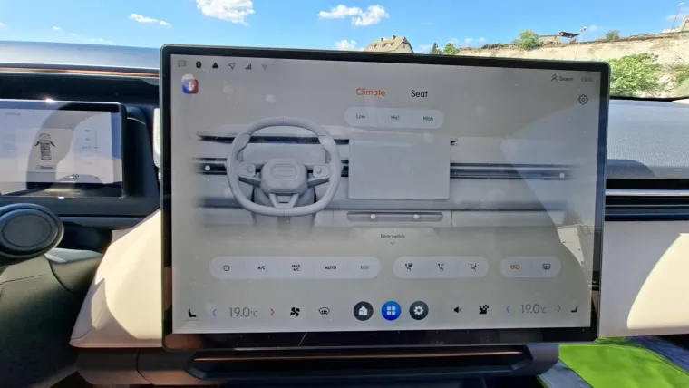 Ozbiljno dobar SUV! Vozili smo auto koji ima sve: Tehnologiju, snagu i 1100 km dometa