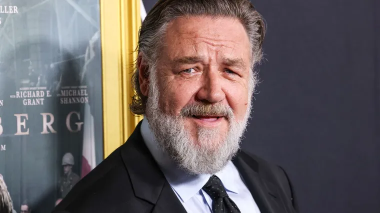 Russell Crowe na meti kritika nakon snimke davanja autograma fanovima: 'U čemu je problem?'