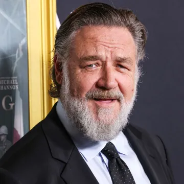 Russel Crowe na meti kritika nakon snimke davanja autograma fanovima: 'U čemu je problem?'
