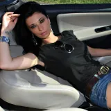 Aleksandra Grdić san je svih mu&scaron;karaca: Fotografije u kojima se u &scaron;tiklama izvija i dalje su hit