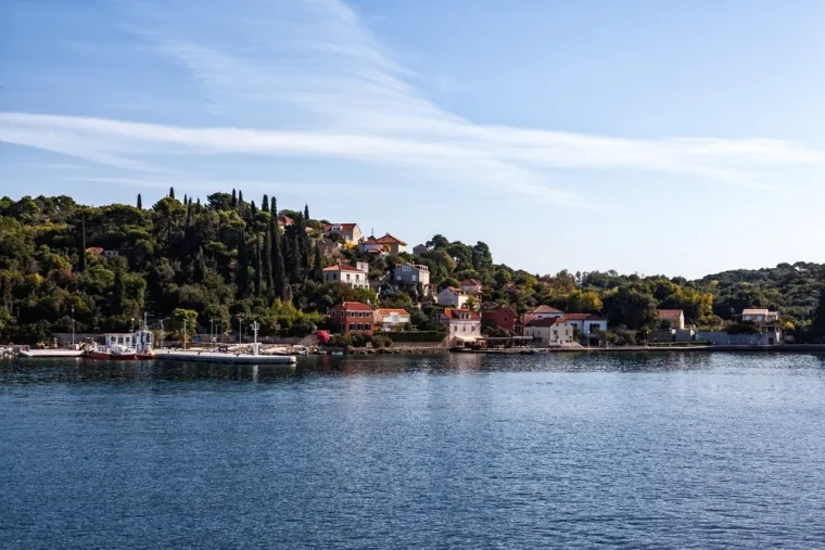 Kako doći do Elafitskih otoka? Otkrijte netaknuti arhipelag nadomak Dubrovnika