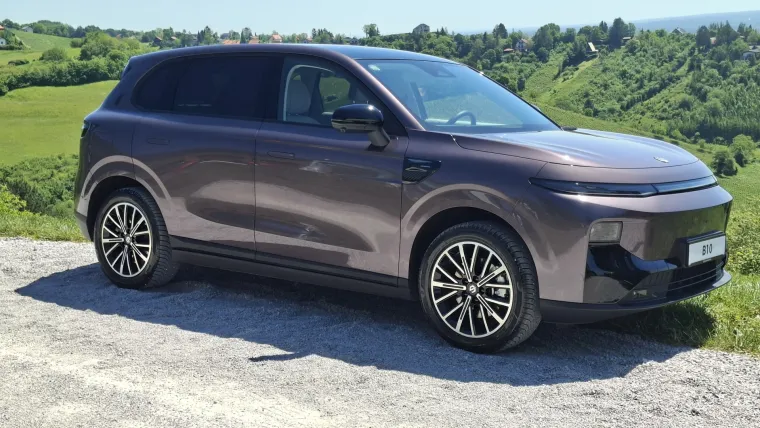 Ovaj SUV je za sve one koji se boje utičnice: Nudi električnu vožnju bez stresa