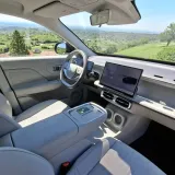 Ovaj SUV je za sve one koji se boje utičnice: Nudi električnu vožnju bez stresa