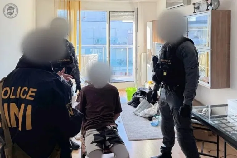 Dvije godine 'peglao' karticu Johnnyja Deppa, glumac nije ni&scaron;ta primijetio