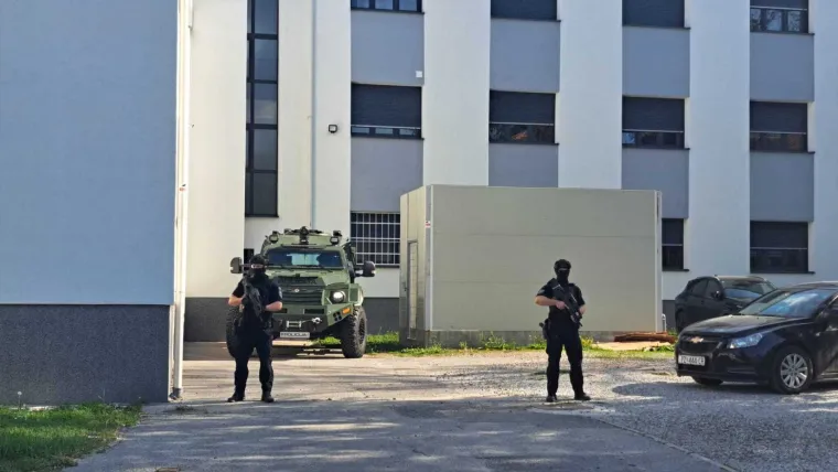 Duge cijevi na istoku Hrvatske: Stigao opasan kriminalac, sumnjiče ga za jezive likvidacije