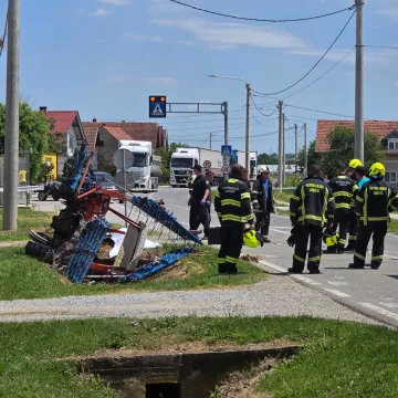 Potresni prizori tragedije u Slavoniji: Vozač traktora poginuo pred vlastitom kućom