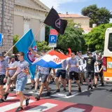 Maturant koji je uhićen zbog bacanja bengalke na policajca - pu&scaron;ten na slobodu: Mora se javljati u policiju