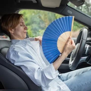 Održite sjedala u automobilu hladnima tijekom toplinskog vala: Ne treba vam klima uređaj