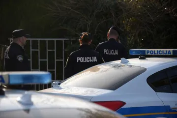 Pijana vozačica (50) pretjecala preko pune crte pa skrivila nesreću Kod Umaga