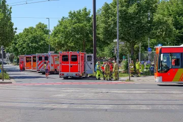 Sudarili se gradski vlakovi, hitne službe na terenu: Najmanje deset ozlijeđenih