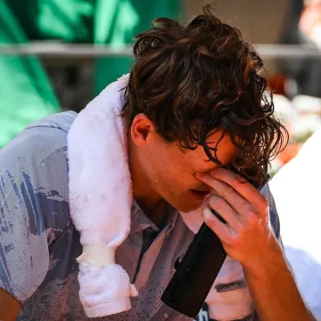 Roland Garros ovo ne pamti! Sinner kao ogroman favorit postavio negativan rekord