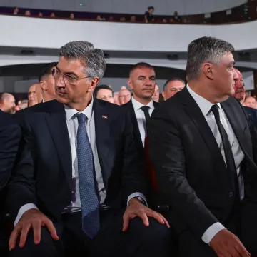 Proslava Dana HV-a u znaku zategnutih odnosa između dva brda: Milanovića ipak nisu svi bojkotirali