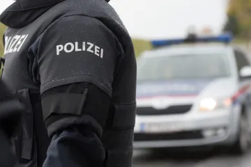 Hrvat (14) uhvaćen na djelu u Austriji: S pomagačem poku&scaron;ao provaliti u kuću, dan prije obilazili 'metu'