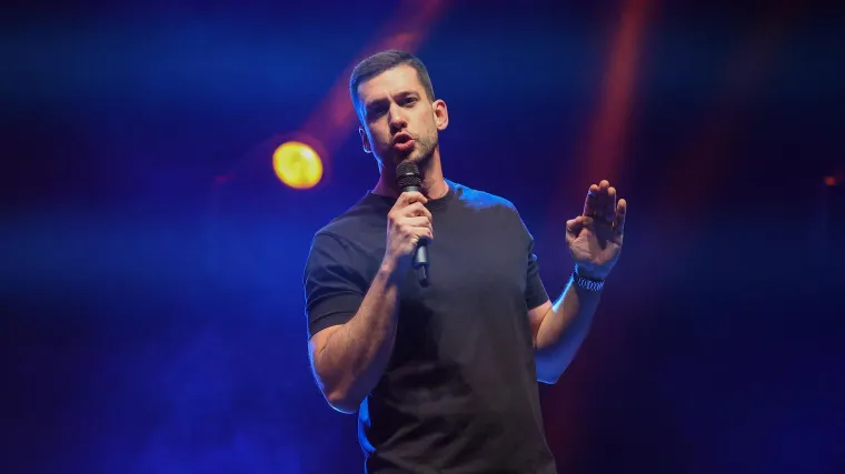 Kakve fore vole Dalmatinci, &scaron;to nasmijava purgere? Sve nam je otkrio stand-up komičar Ante Travizi