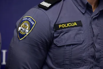 Policajac koji je spasio mu&scaron;karca iz buktinje: 'Nisam ja heroj, pomogli su i drugi'