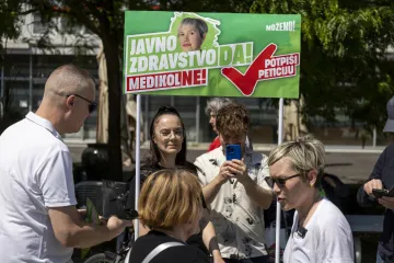 HDZ žestoko prozvan, a onda su im i poručili: 'U deset dana skupili smo 30.000 potpisa'