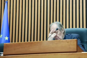 Burna rasprava u Saboru, plju&scaron;tale optužbe: 'Napravili ste vulgarni reality od sabornice'