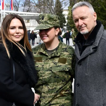 Thompsonove kćeri inače izbjegavaju javnost, no sada privlače pažnju u novom spotu