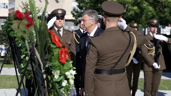 Plenković napao Milanovića: 'Ne znam nijednu zemlju u kojoj ne po&scaron;tuju dan vlastite države'