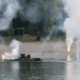 Helikopteri, padobranci, eksplozije: Pogledajte silu Hrvatske vojske na Jarunu
