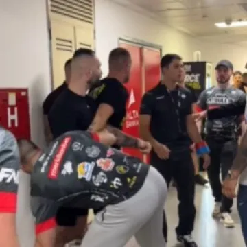 U noći FNC-ovog spektakla zaskrilo u hodniku beogradske Arene, skoro izbila tuča