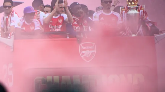 Arsenalovi navijači nakon poraza od PSG-a dočekali igrače u najvećoj proslavi u povijesti