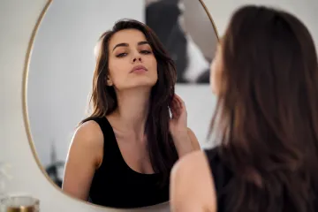Ova četiri horoskopska znaka su najveći narcisi: Uvjereni su da se svijet vrti oko njih