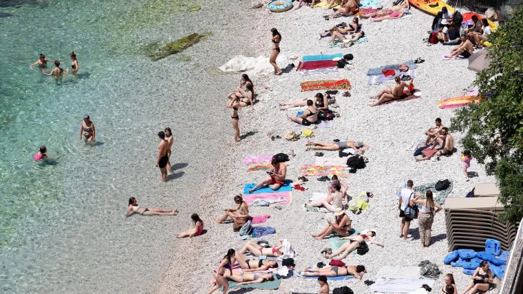 Užas kod Trogira: Gol se samozadovoljavao pred ženom na plaži, sud ga pustio na slobodu