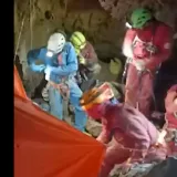Kamen mu priklije&scaron;tio nogu 120 metara pod zemljom, spa&scaron;avalo ga vi&scaron;e od 50 ljudi