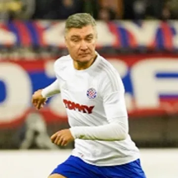 Nije obukao ovaj dres pa smo mu ga 'navukli'... Zoran Milanović je hit dana!