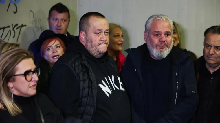 Emotivna objava Halidovog sina nakon odlaska majke tjera suze na oči