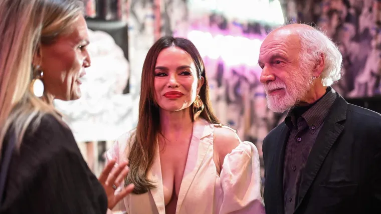 Severina u sakou koji malo toga prepu&scaron;ta ma&scaron;ti: Duboki dekolte ukrao svu pažnju