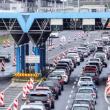 Kamioni na ulaz u Hrvatsku čekaju i do &scaron;est sati, EES usporava promet