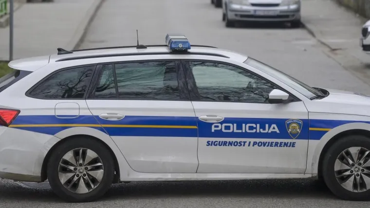 Profesor izbačen iz &scaron;kole u Zagrebu, veličao je zločin na Ovčari: 'Vojvodo, samo javi'