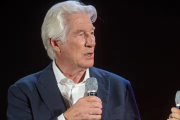 Richard Gere opet opleo po Trumpu: 'Tko bi pomislio da takav manijak može postati predsjednik'