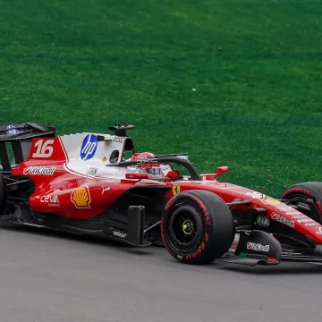 Ikona produžila ugovor: 'Nastavit ću davati sve od sebe da Ferrari vratim tamo gdje pripada'