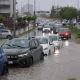Deseci poziva u samo nekoliko sati: Vatrogasci u Dalmaciji otklanjali posljedice nevremena