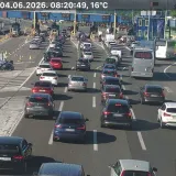 HAK upozorio da pje&scaron;ak hoda na autocesti A1! Nastavljaju se gužve zbog produženog vikenda