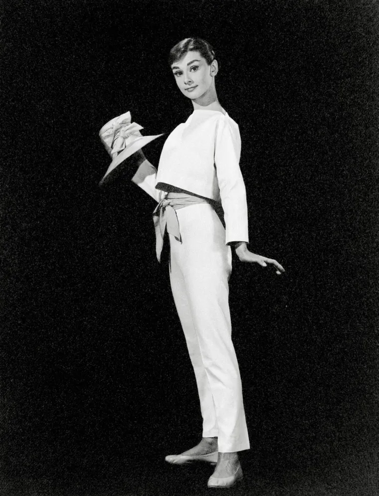 Elegancija koja je skrivala težak život iza kamere: Ovo su zanimljivosti iz života Audrey Hepburn