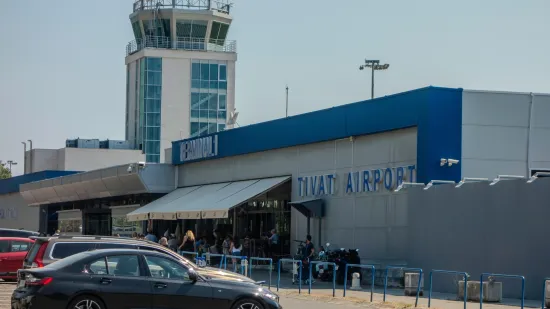 Batina&scaron;i, navijači, kikboksač i bodybuilder: Otkriveno tko su Srbi vraćeni iz Crne Gore i &scaron;to je nađeno u avionu