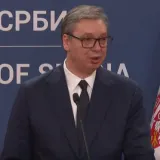 Upozorenja, zabrane i ime jednog od najtraženijih bjegunaca: Vučić ipak krenuo u Tivat