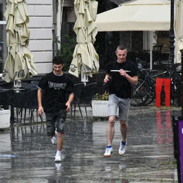 Meteorologinja najavila ki&scaron;u, grmljavinu i nestabilno vrijeme: 'Če&scaron;će pratite prognozu!'